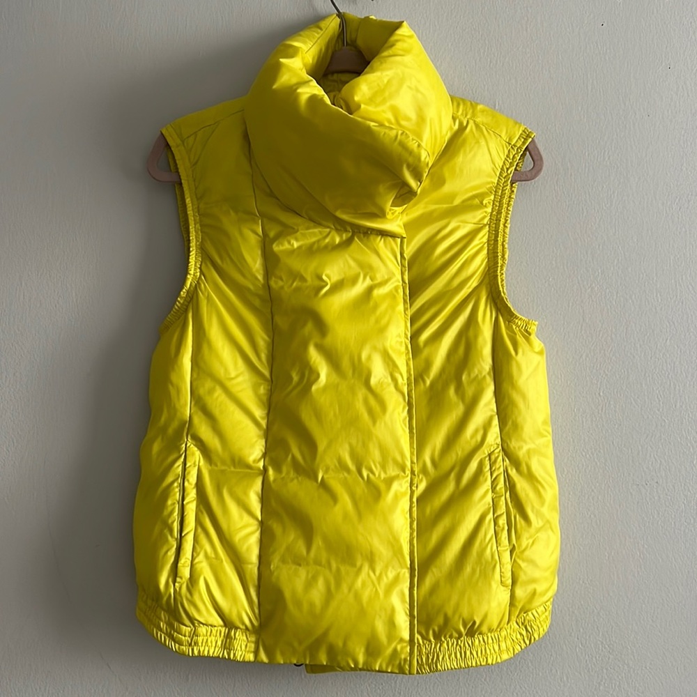 New Vince Puffer Down Vest size XS (fits S /M)